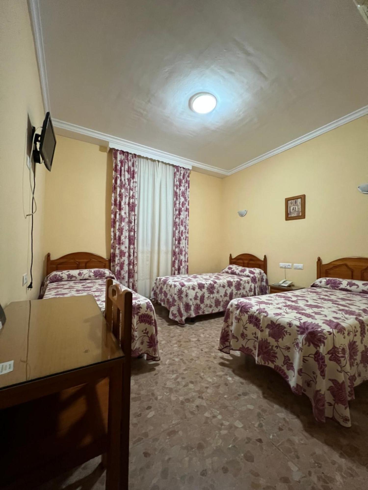 Hotel Chamizo El Arahal Ngoại thất bức ảnh