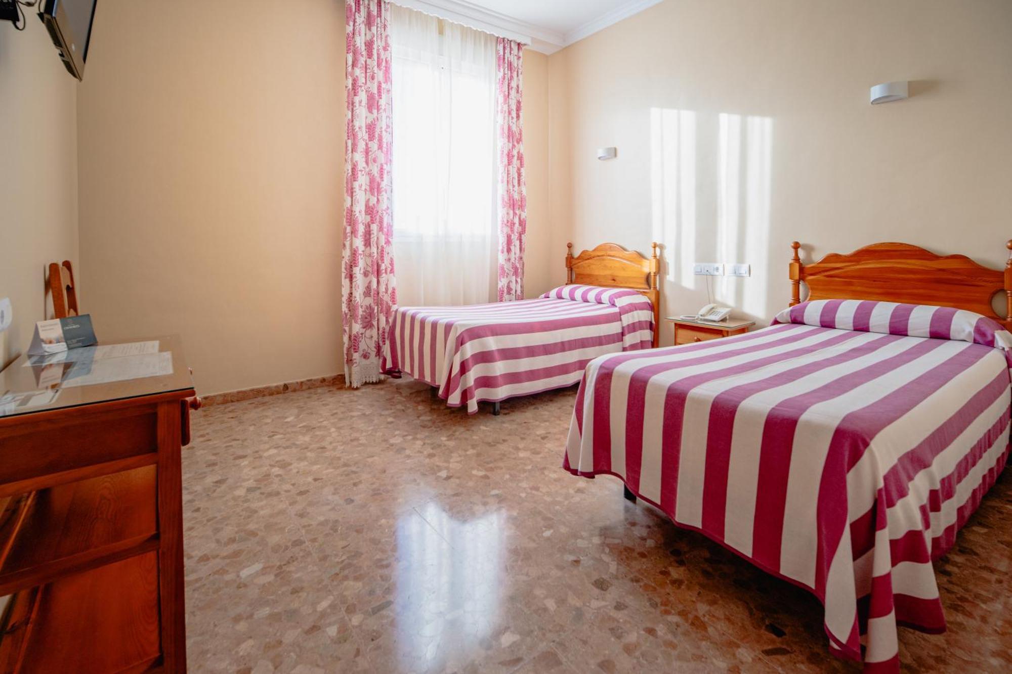 Hotel Chamizo El Arahal Ngoại thất bức ảnh