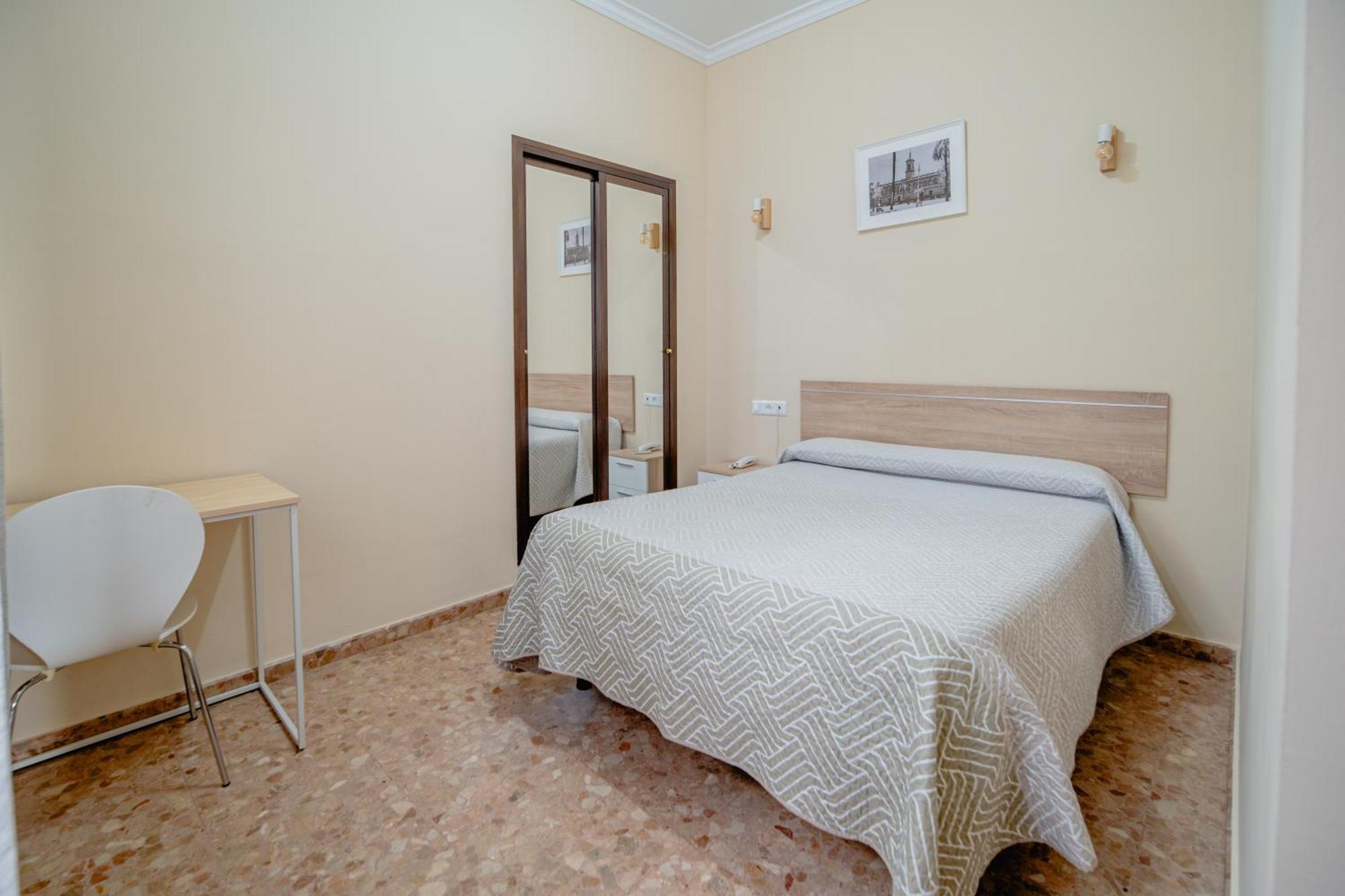 Hotel Chamizo El Arahal Ngoại thất bức ảnh