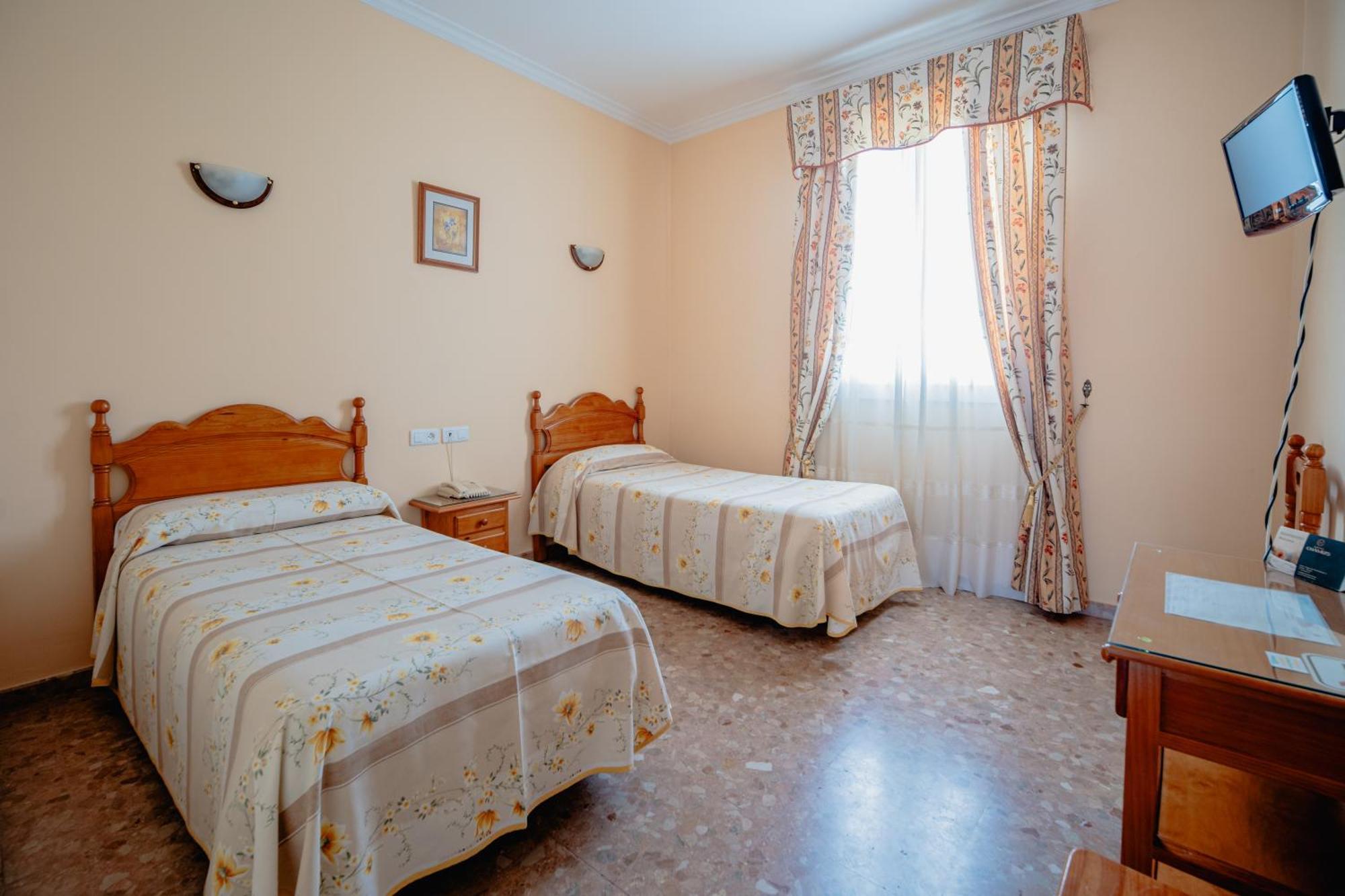 Hotel Chamizo El Arahal Ngoại thất bức ảnh